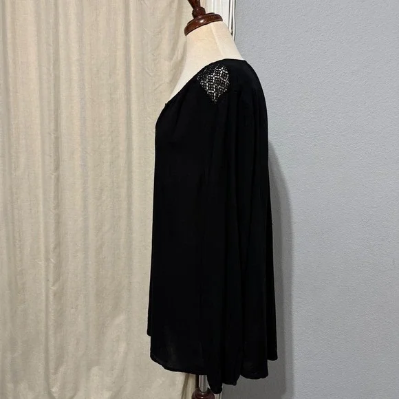 Old Navy Black Lace Embroidered Shoulder V Neck Long Sleeve Blouse Top Women XL - Picture 5 of 13